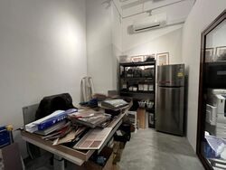 Redhill Forum (D3), Factory #464483071